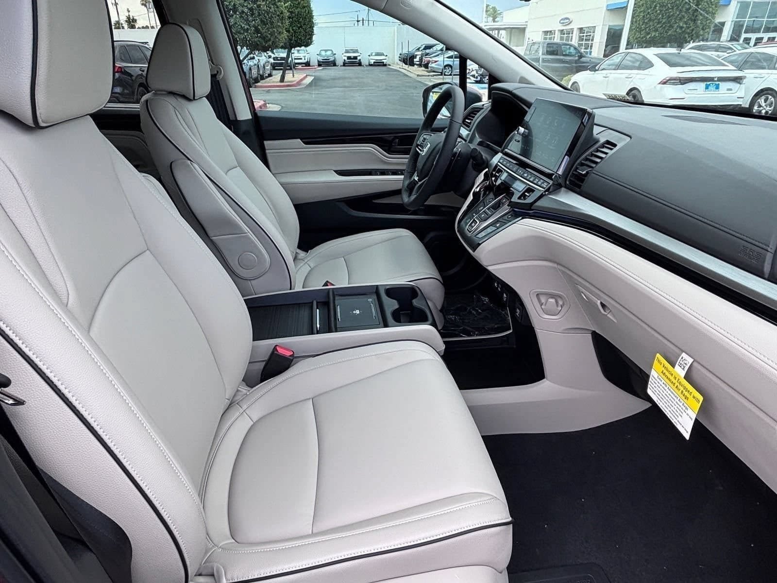 New 2027 Honda Odyssey Touring image 11