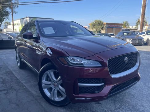 Used 2017 Jaguar F-PACE R-Sport AWD/4WD image 3