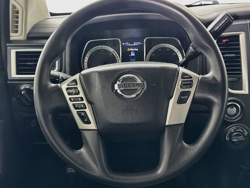 Used 2017 Nissan Titan S AWD/4WD image 14