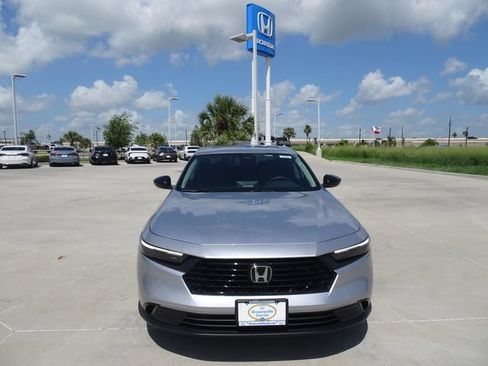 New 2026 Honda Accord SE image 2
