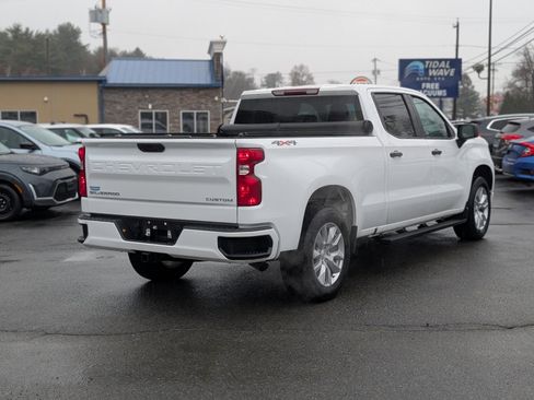 Used 2023 Chevrolet Silverado 1500 Custom image 10
