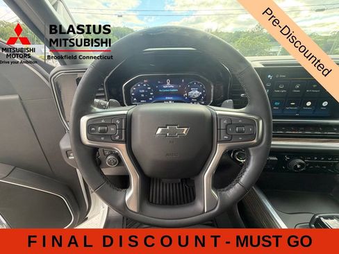Used 2025 Chevrolet Silverado 1500 RST AWD/4WD image 29