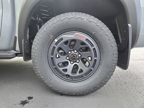 New 2026 Nissan Frontier PRO-4X w/ Pro-4x Convenience Package AWD/4WD image 9
