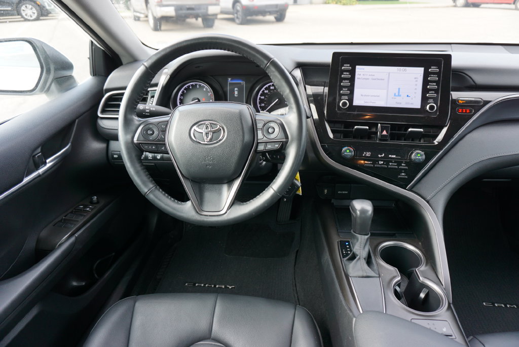Used 2024 Toyota Camry SE FWD image 12