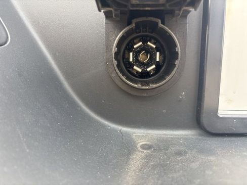 Used 2022 Jeep Gladiator Sport image 76