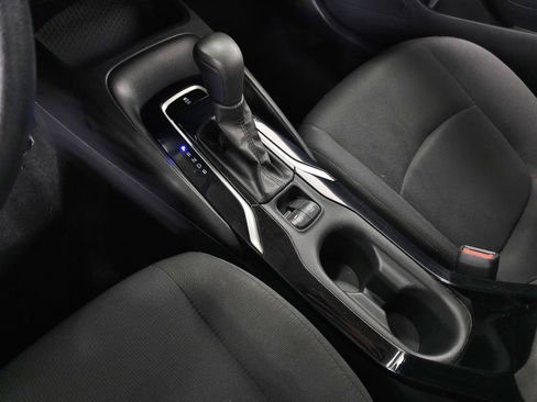 Used 2022 Toyota Corolla LE FWD image 23