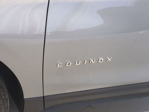 Used 2023 Chevrolet Equinox LT AWD/4WD image 16