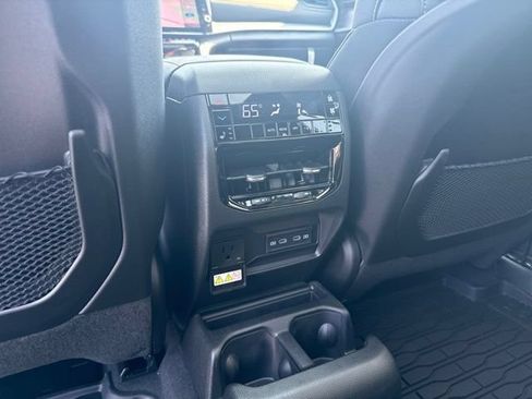 New 2026 Jeep Grand Cherokee L Limited AWD/4WD image 37