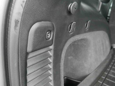 Used 2020 Jeep Grand Cherokee Altitude image 11