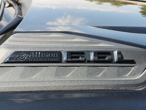 Used 2026 Chevrolet Silverado 2500 High Country w/ Midnight Edition AWD/4WD image 8