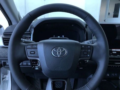 New 2026 Toyota Camry XLE AWD/4WD image 24