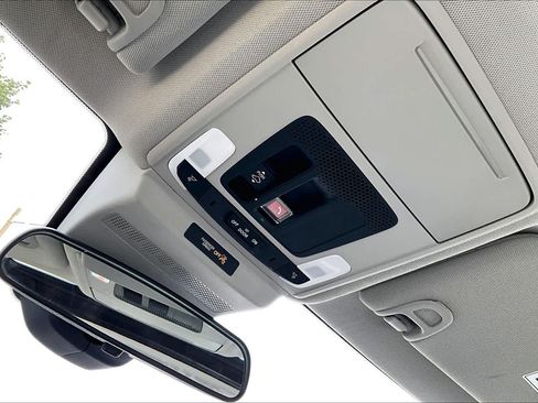 Used 2023 Honda Accord EX image 33