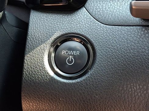 Used 2025 Toyota Camry LE FWD image 24