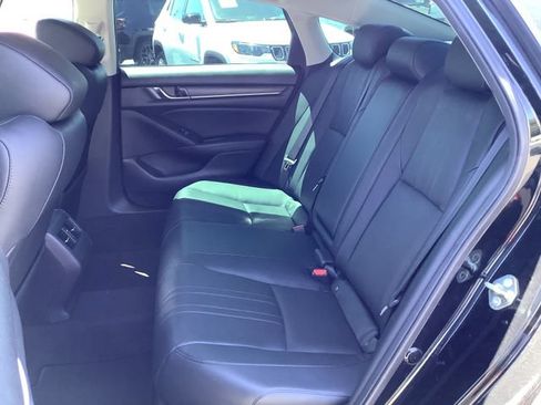 Used 2018 Honda Accord EX-L image 24