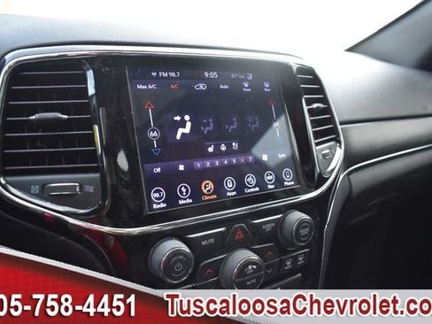 Used 2019 Jeep Grand Cherokee Limited w/ Luxury Group II RWD image 36