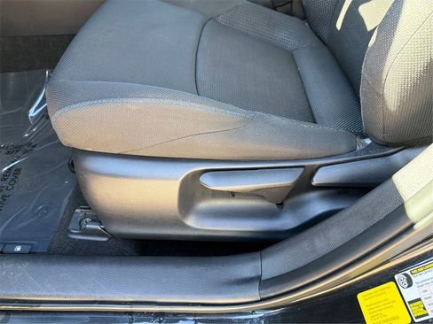 Used 2022 Toyota Corolla SE image 19