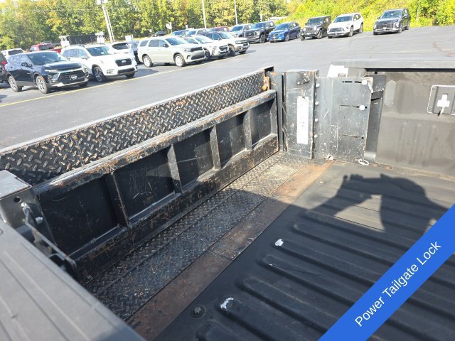 Used 2017 Ford F250 XL w/ Power Equipment Group AWD/4WD image 9