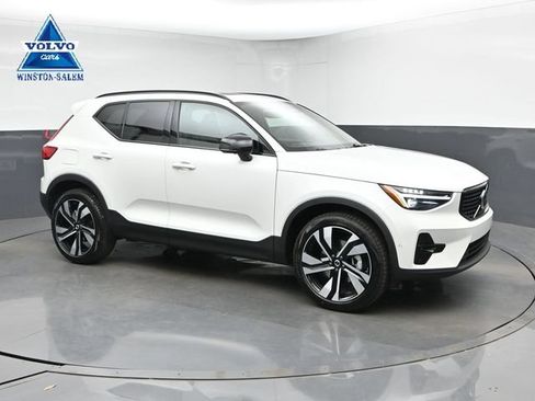 New 2026 Volvo XC40 B5 Plus w/ Climate Package AWD/4WD image 1