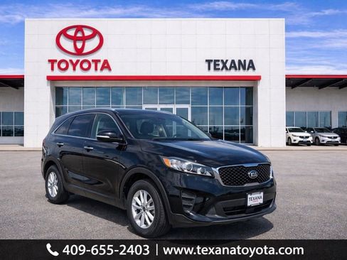 Used 2020 Kia Sorento L FWD image 1