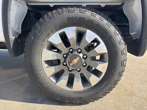 New 2026 Chevrolet Silverado 2500 Custom w/ Custom Value Package AWD/4WD image 11
