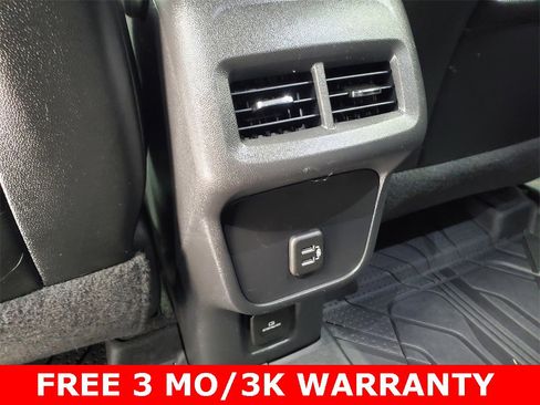 Used 2020 Chevrolet Equinox Premier w/ LPO, Floor Liner Package image 27