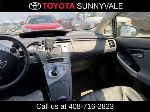 Used 2015 Toyota Prius Two FWD image 4