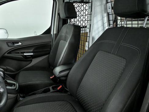 Used 2021 Ford Transit Connect XLT image 17