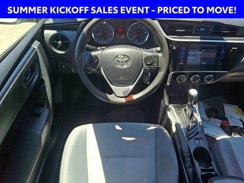 Used 2017 Toyota Corolla L FWD image 12