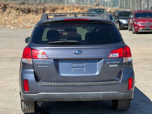 Used 2014 Subaru Outback 2.5i Premium AWD/4WD image 5