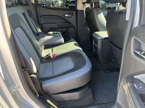 Used 2017 Chevrolet Colorado Z71 image 30