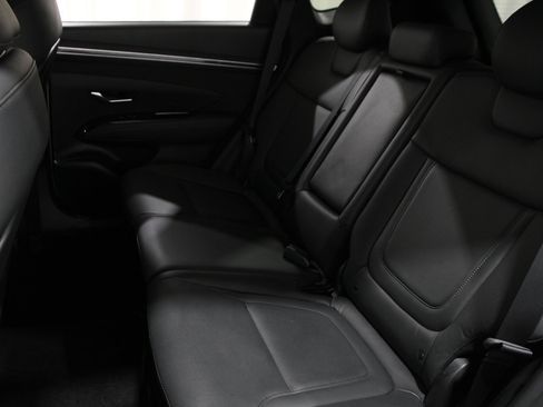 Certified 2023 Hyundai Tucson Limited w/ Winter Package image 19