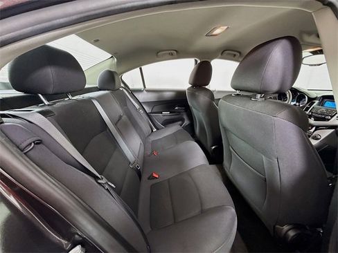 Used 2014 Chevrolet Cruze LT image 27