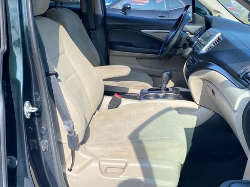 Used 2019 Honda Pilot LX image 24