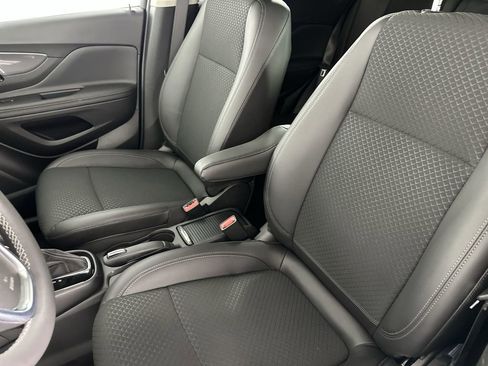 Used 2022 Buick Encore Preferred w/ Safety Package AWD/4WD image 22