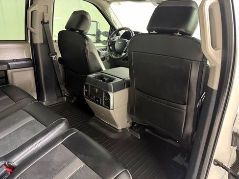 Used 2022 Ford F250 XLT w/ XLT Premium Package AWD/4WD image 30