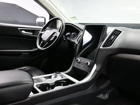 Used 2024 Ford Edge SEL AWD/4WD image 14