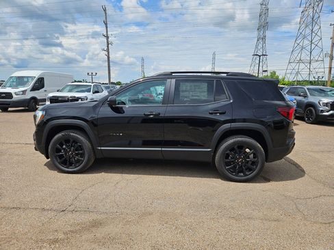 New 2026 GMC Terrain Elevation w/ Elevation Premium Package FWD image 2