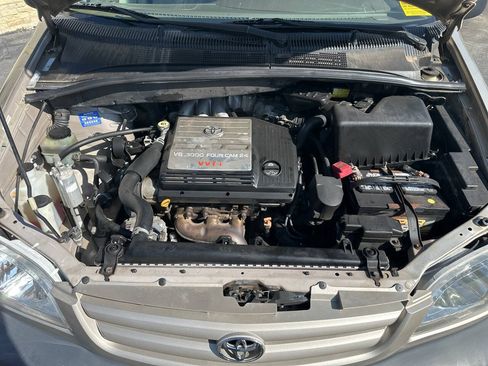 Used 2001 Toyota Sienna LE w/ LE Upgrade Pkg 2 FWD image 18