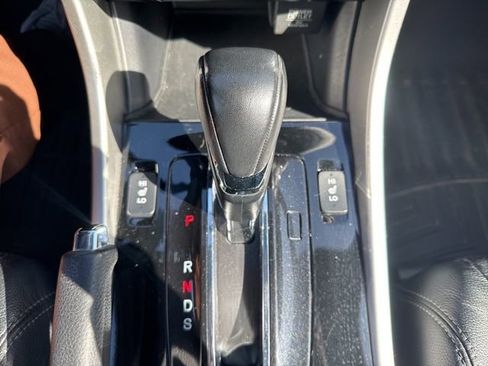 Used 2017 Honda Accord EX-L image 19