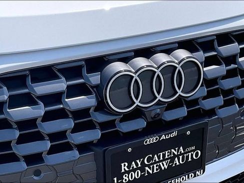 Used 2025 Audi Q5 Premium w/ Convenience Package AWD/4WD image 33