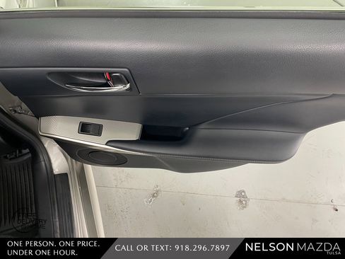 Used 2016 Lexus IS 200t image 39