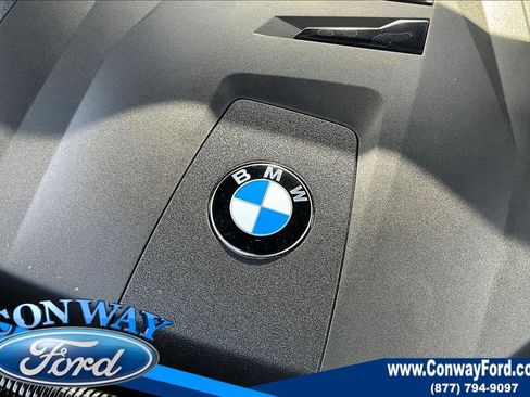 Used 2025 BMW X5 xDrive40i w/ M Sport Package image 33