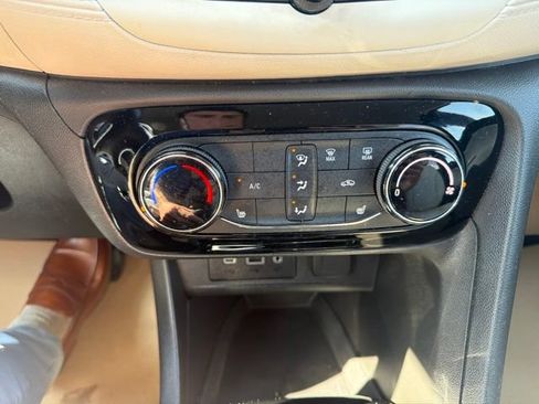 Used 2023 Buick Encore GX Preferred w/ Cold Weather Comfort Package FWD image 22