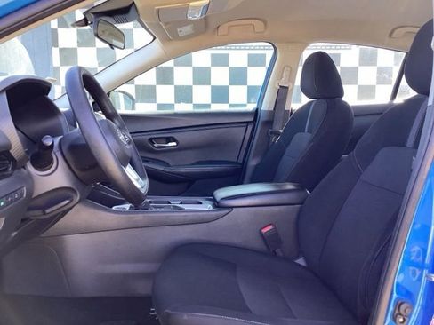 Used 2024 Nissan Sentra SV image 18