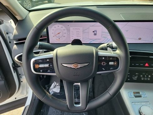 Used 2026 Genesis GV70 2.5T Select image 21