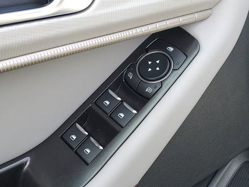 New 2026 Ford Explorer Active image 24