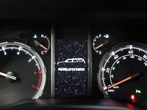 Used 2023 Toyota 4Runner Limited AWD/4WD image 14