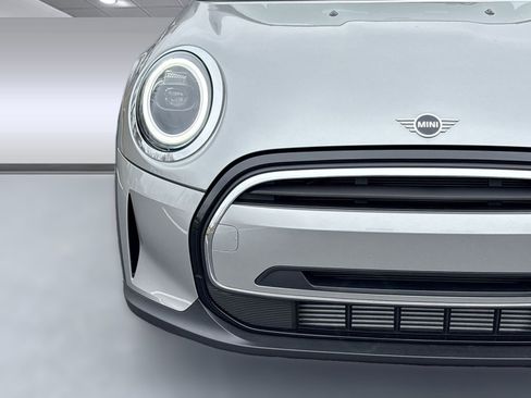 Used 2024 MINI Cooper 2-Door Hardtop image 11