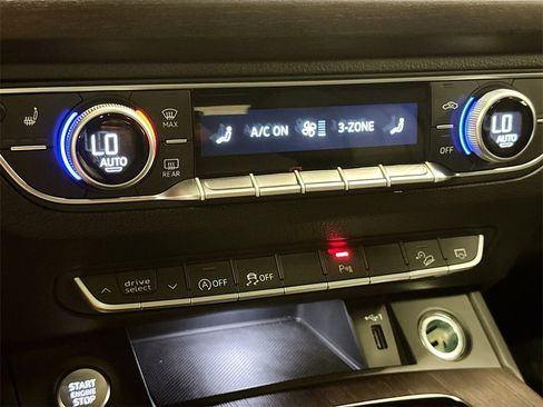 Used 2022 Audi Q5 2.0T Premium Plus image 17