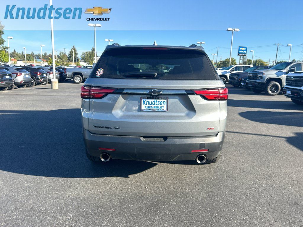 Used 2023 Chevrolet Traverse RS w/ LPO, Floor Liner Package AWD/4WD image 6